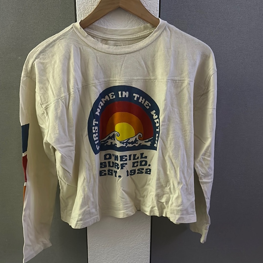 O'Neill womens White Graphic Long Sleeve Shirt